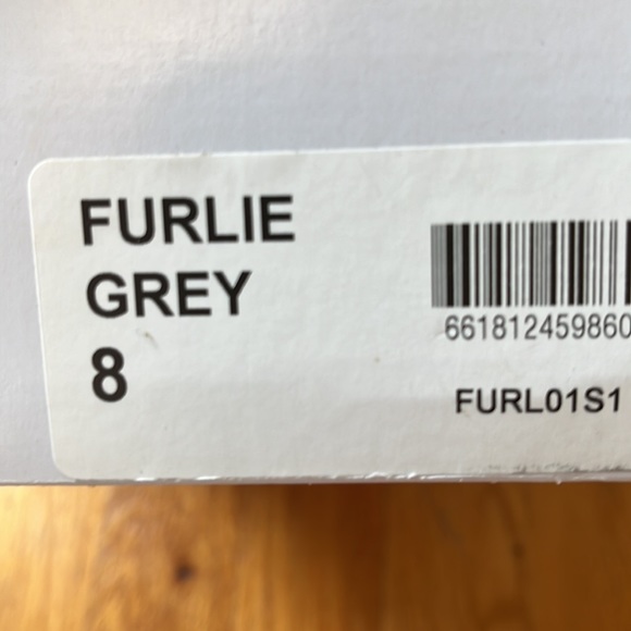 NWOT Steve Madden black platform slip on sneakers w faux fur detail - Picture 6 of 6